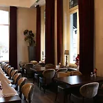 Golden Tulip West Ende Hotel