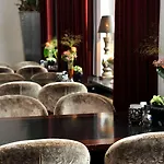 Golden Tulip West Ende 4* Helmond