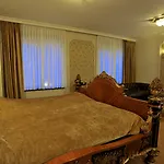 Golden Tulip West Ende 4* Helmond