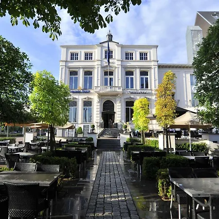 Hotel Golden Tulip West Ende 4*