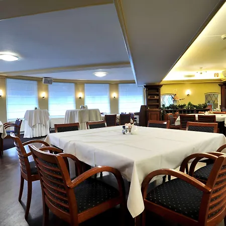 Golden Tulip West Ende