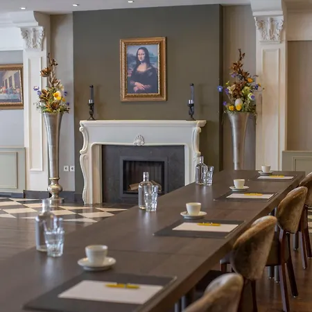 Golden Tulip West Ende Отель