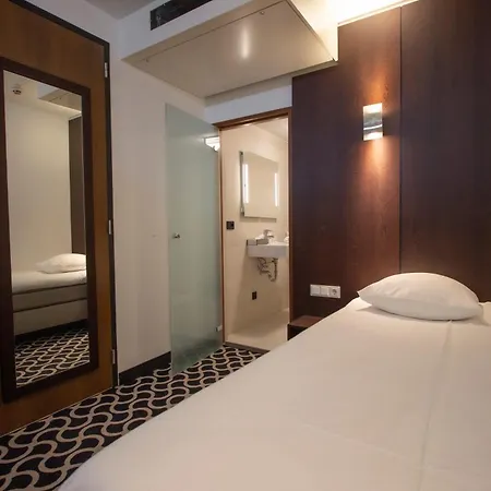 Golden Tulip West Ende