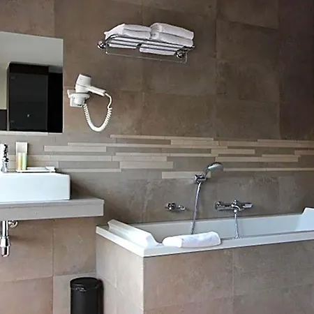 Hotel Golden Tulip West Ende