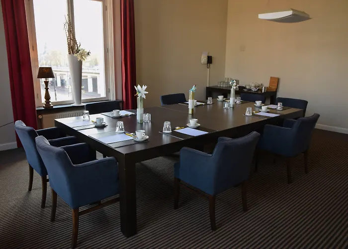 Golden Tulip West Ende Hotel