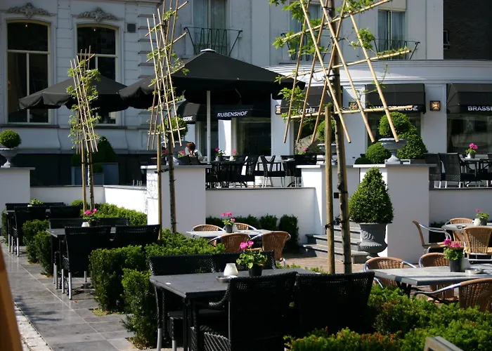 Golden Tulip West Ende