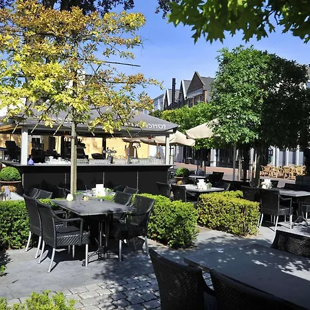 Golden Tulip West Ende 4*