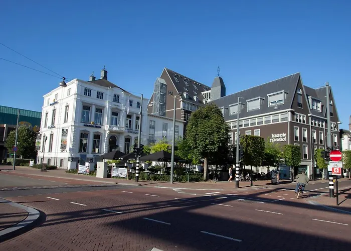 Golden Tulip West Ende Hotell