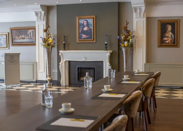 Golden Tulip West Ende Hotell